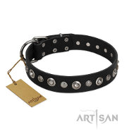 FDT Artisan "Genteel Charm" 犬 首輪 スタッズ FDT Artisan "Genteel Charm" 犬 首輪 スタッズ