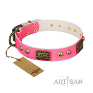 FDT Artisan 'Vintage and Glamour' ピンクレザー デザイン首輪 FDT Artisan 'Vintage and Glamour' ピンクレザー デザイン首輪
