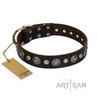 FDT Artisan "Victory Ode" 犬用コンチョスタイル首輪 FDT Artisan "Victory Ode" 犬用コンチョスタイル首輪